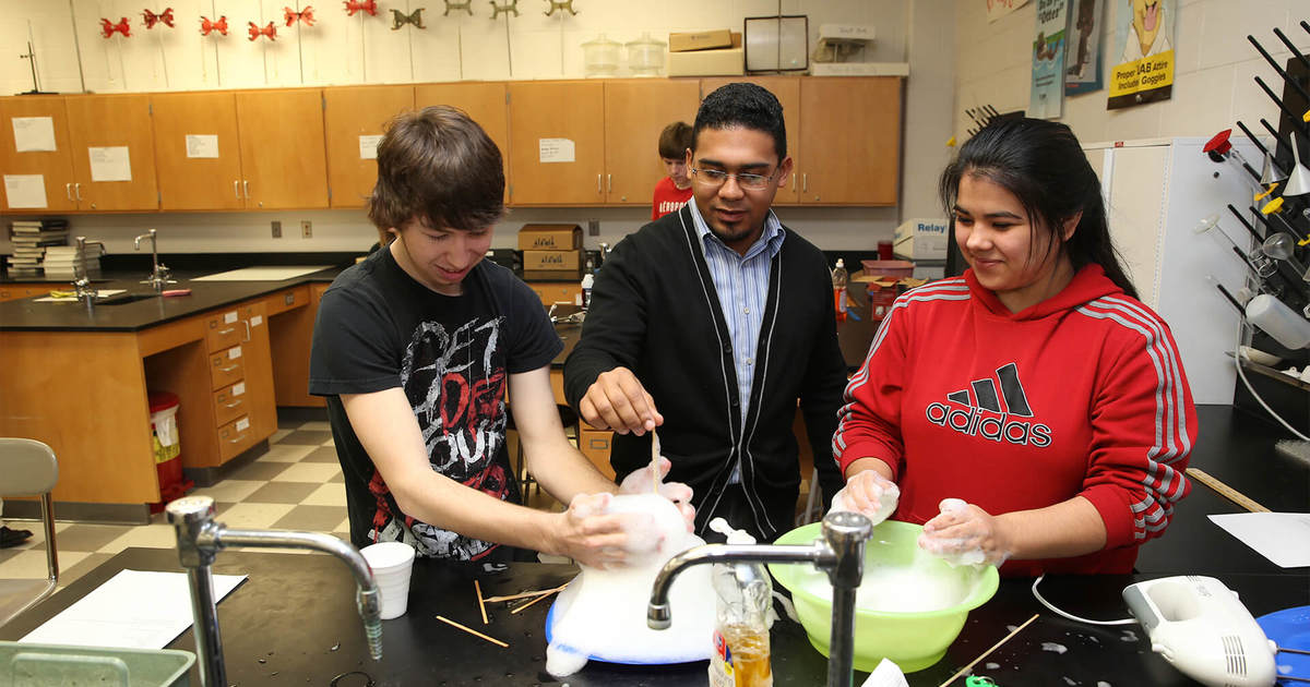 Earth Sciences and Physics Education